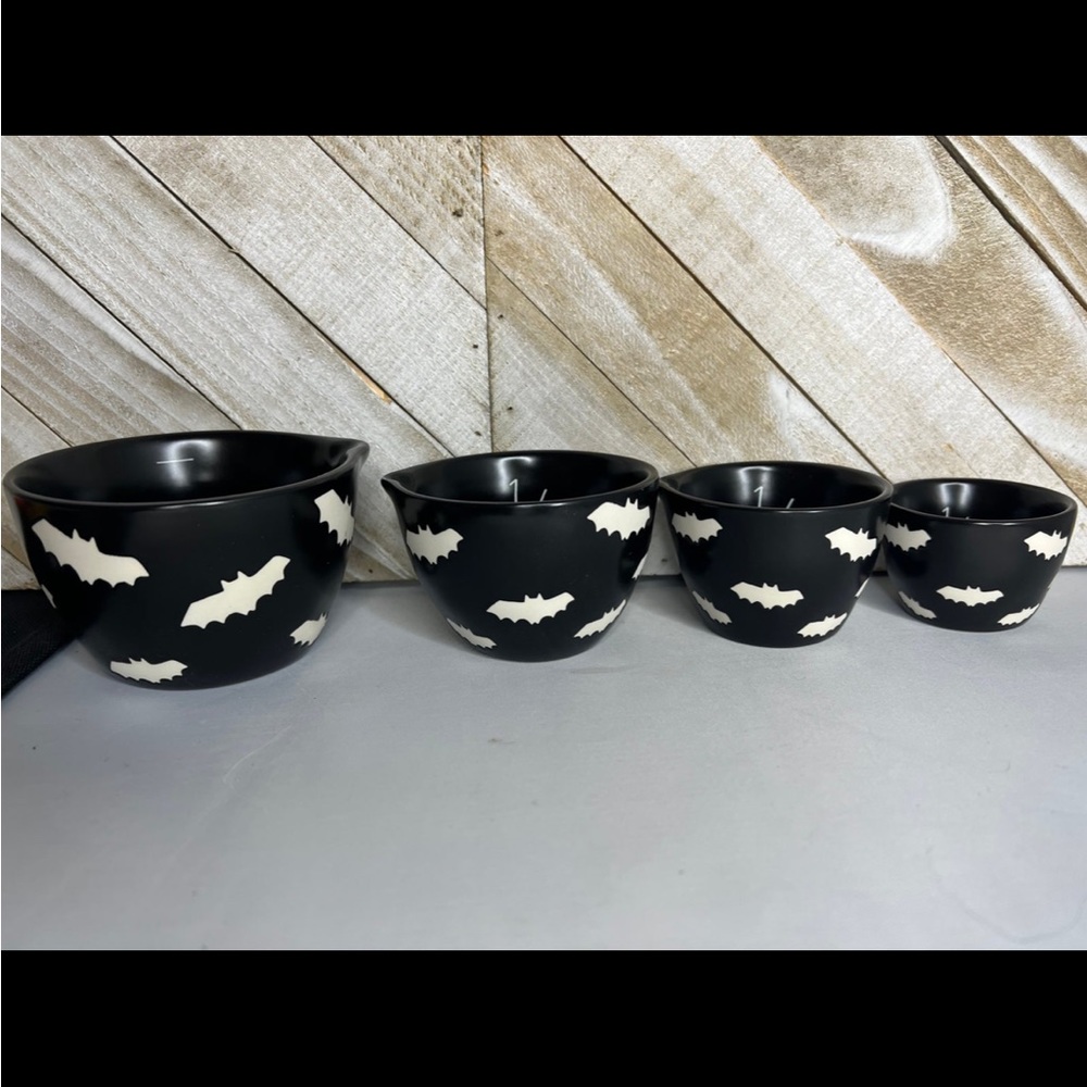 Rae Dunn Bat Measuring Cups
